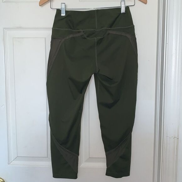 Hylete Nimbus Cropped Leggings - Picture 3 of 5